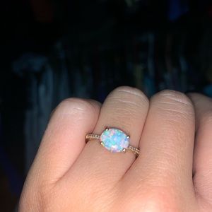BEAUTIFUL opal ring size 7